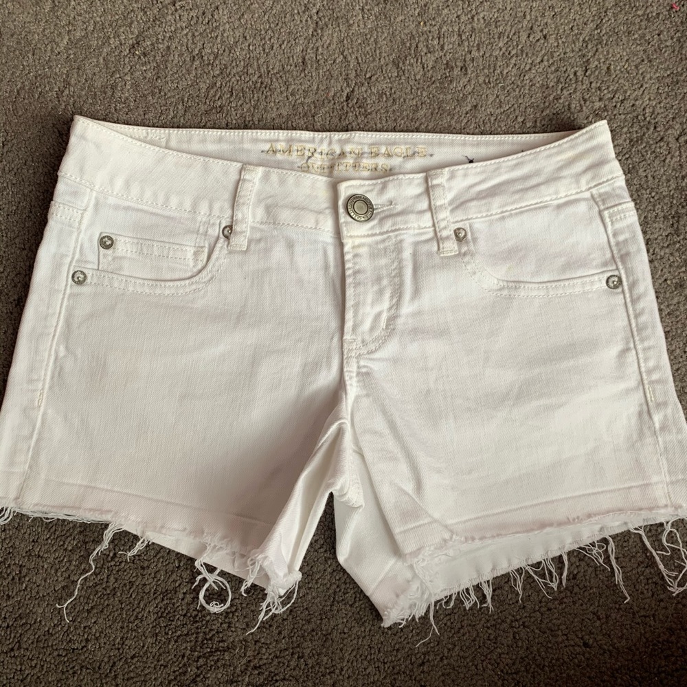 AE White Shorts